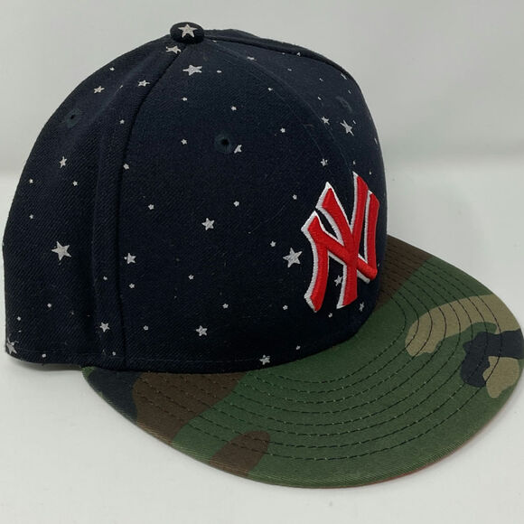 New Era 59FIFTY 2014 New York Yankees Fitted Cap 7 3/8 Camo Red Glow in Dark NWT - Picture 1 of 6